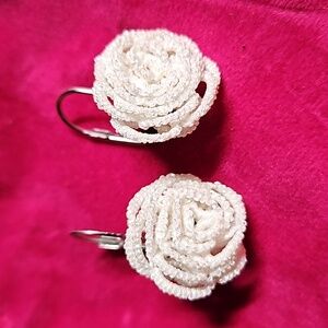 Tatted rose earrings - large rose